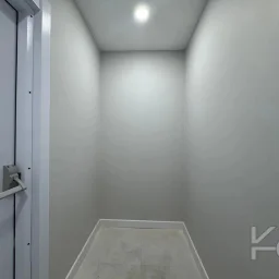 Laci̇vert Cadde Kozyataği Yatirimlik/oturumluk Firsat 52m²net 1+1