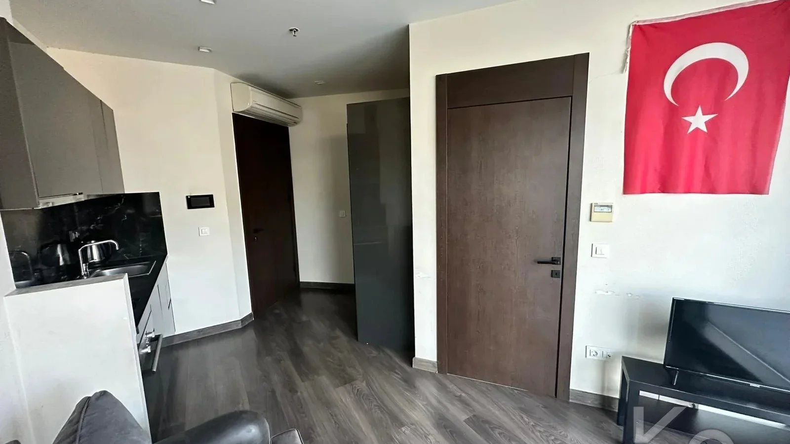 Rookz Fark Nef03 Büyük Balkonlu 1+1 Geni̇ş Satilik Dai̇re
