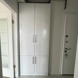 Kozyatağı Merkezi Konumda Geniş Kullanımlı Satılık 2+1 Daire