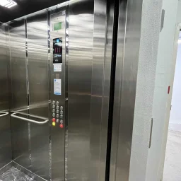 Kozyatağı Merkezi Konumda Geniş Kullanımlı Satılık 2+1 Daire