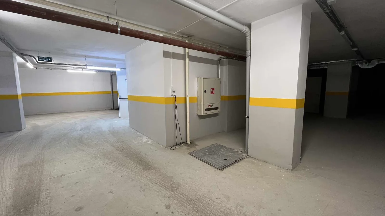 Kozyatağı Merkezi Konumda Geniş Kullanımlı Satılık 2+1 Daire