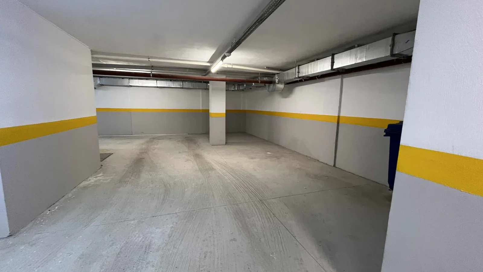 Kozyatağı Merkezi Konumda Geniş Kullanımlı Satılık 2+1 Daire