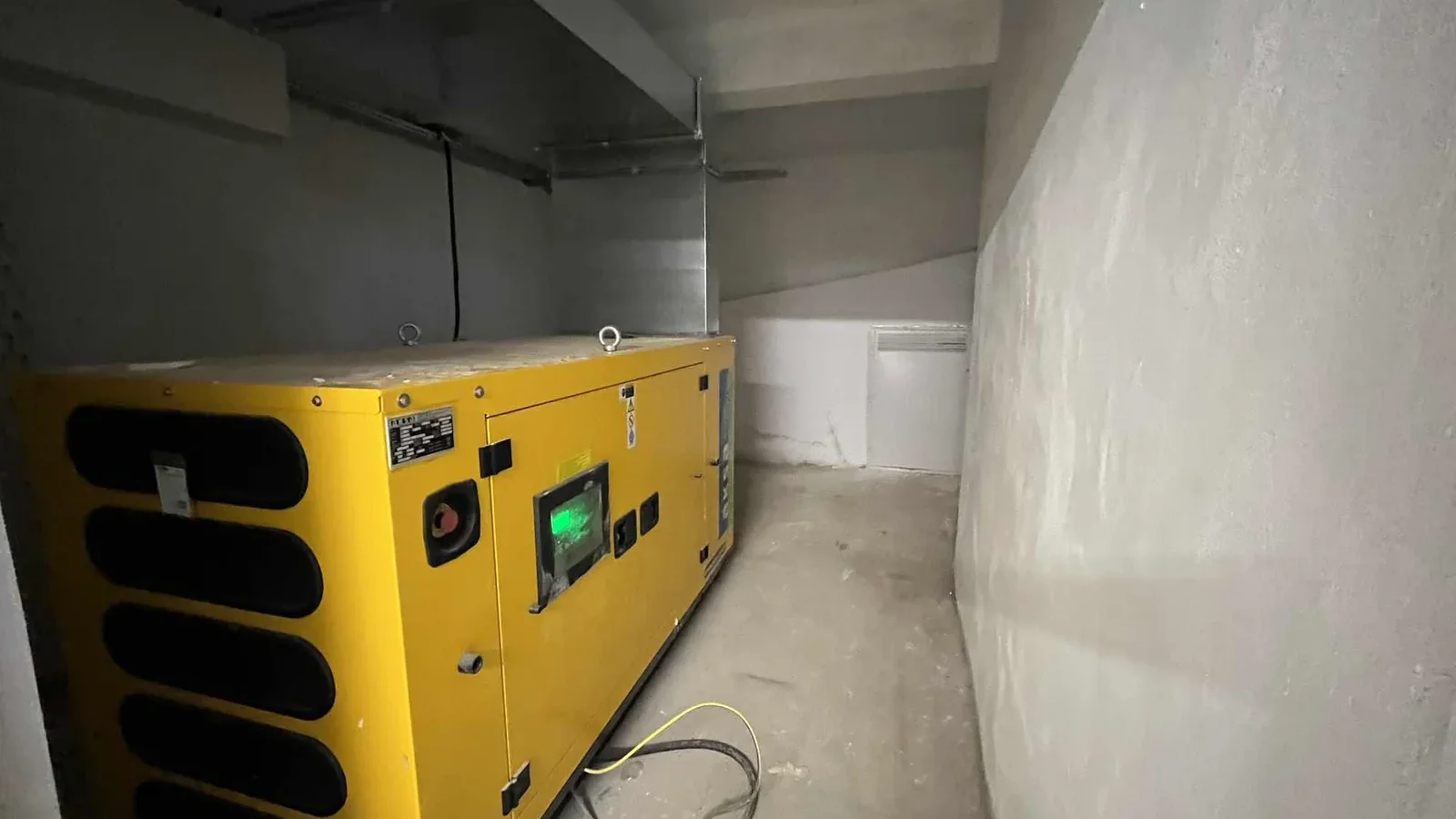 Kozyatağı Merkezi Konumda Geniş Kullanımlı Satılık 2+1 Daire