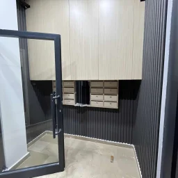Kozyatağı Merkezi Konumda Geniş Kullanımlı Satılık 2+1 Daire