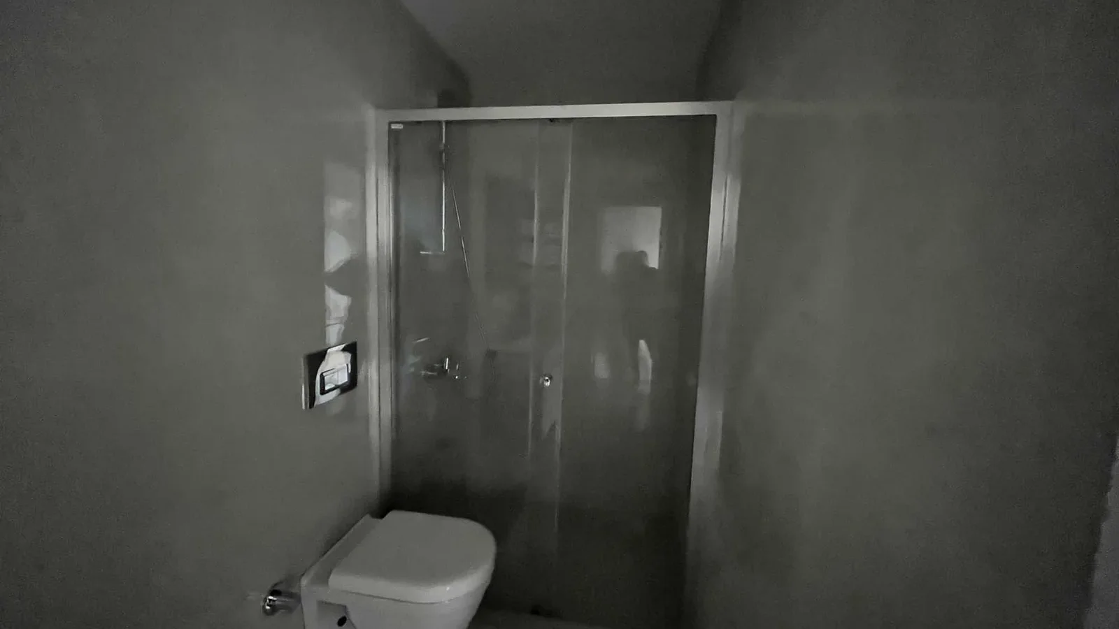 Kozyatağı Merkezi Konumda Geniş Kullanımlı Satılık 2+1 Daire