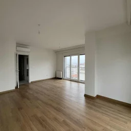 Kozyatağı Merkezi Konumda Geniş Kullanımlı Satılık 2+1 Daire