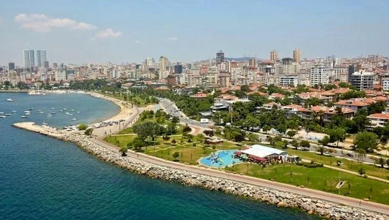 Suadiye Sahilde Az Katlı Butik Sitede 220 M2 Net Sıfır Daire