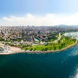 Suadiye Sahilde Az Katlı Butik Sitede 220 M2 Net Sıfır Daire