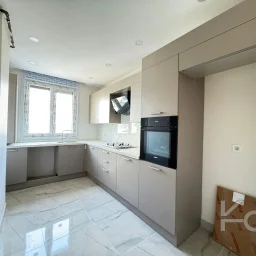 Academy Caddebostan İskele Sokak İş Yeri̇ne Uygun Balkonlu 120m2 Net 3+1 Sifir Bi̇na