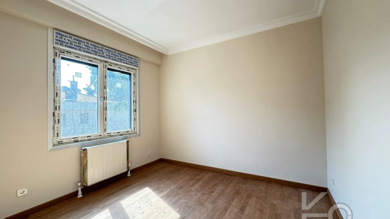 Academy Caddebostan İskele Sokak İş Yeri̇ne Uygun Balkonlu 120m2 Net 3+1 Sifir Bi̇na