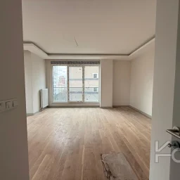 Laci̇vert Cadde Caddebostan Oturuma Hazir Balkonlu 3+1 95 M²net