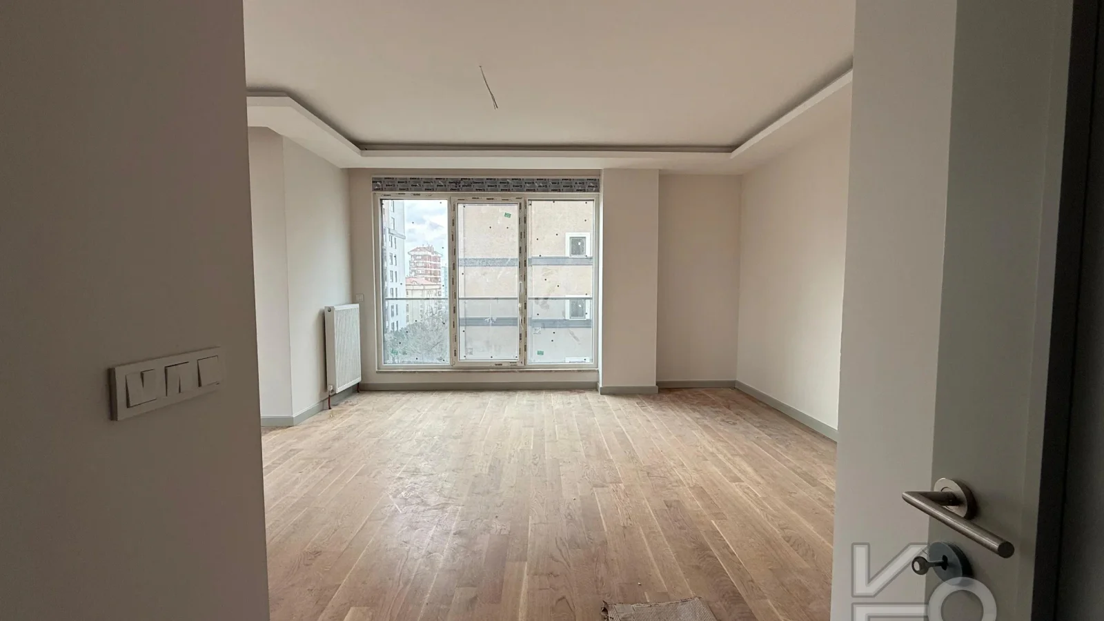Laci̇vert Cadde Caddebostan Oturuma Hazir Balkonlu 3+1 95 M²net