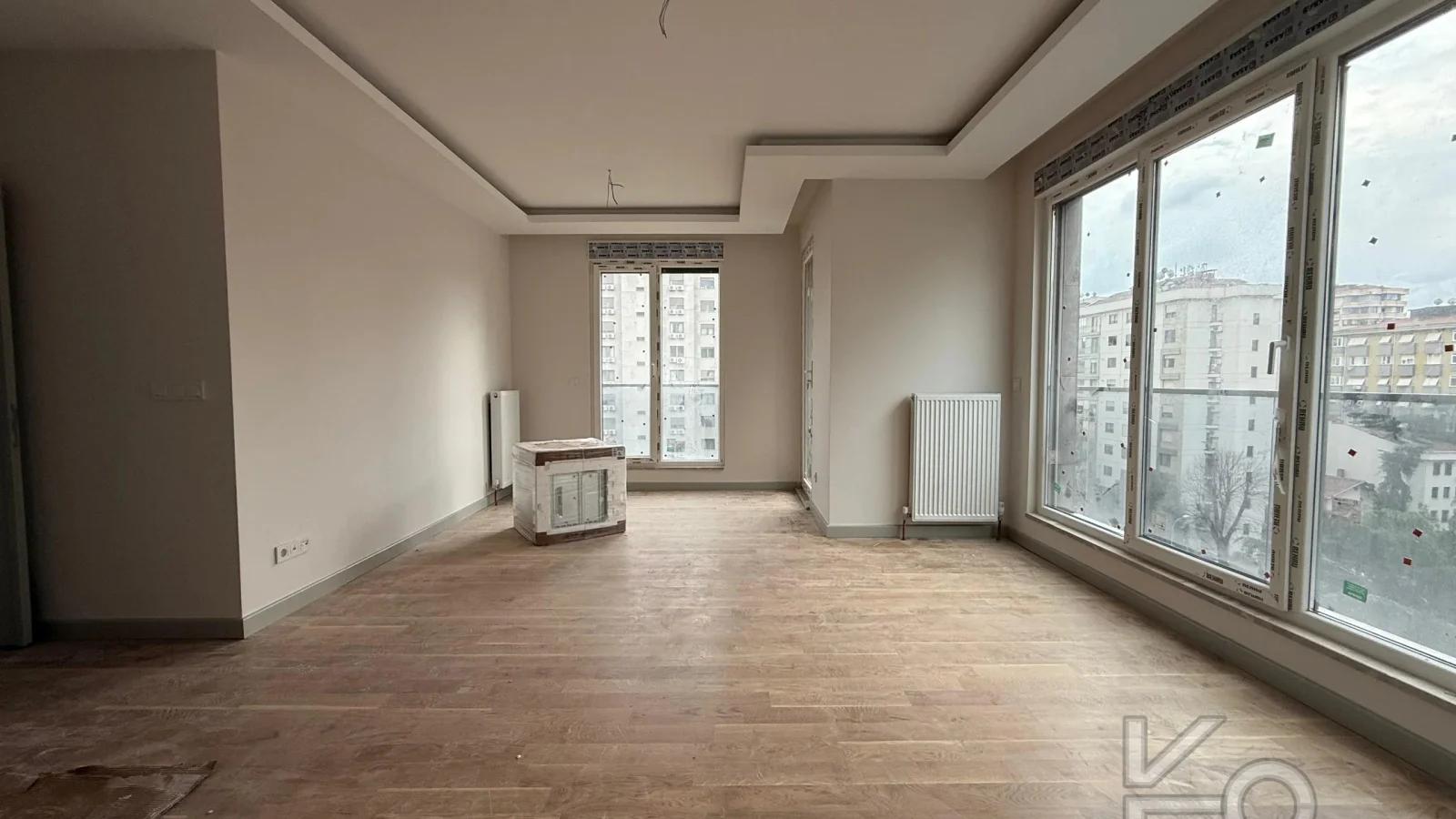 Laci̇vert Cadde Caddebostan Oturuma Hazir Balkonlu 3+1 95 M²net