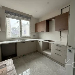 Laci̇vert Cadde Caddebostan Oturuma Hazir Balkonlu 3+1 95 M²net
