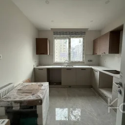 Laci̇vert Cadde Caddebostan Oturuma Hazir Balkonlu 3+1 95 M²net