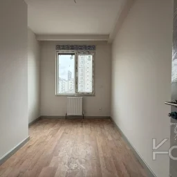 Laci̇vert Cadde Caddebostan Oturuma Hazir Balkonlu 3+1 95 M²net
