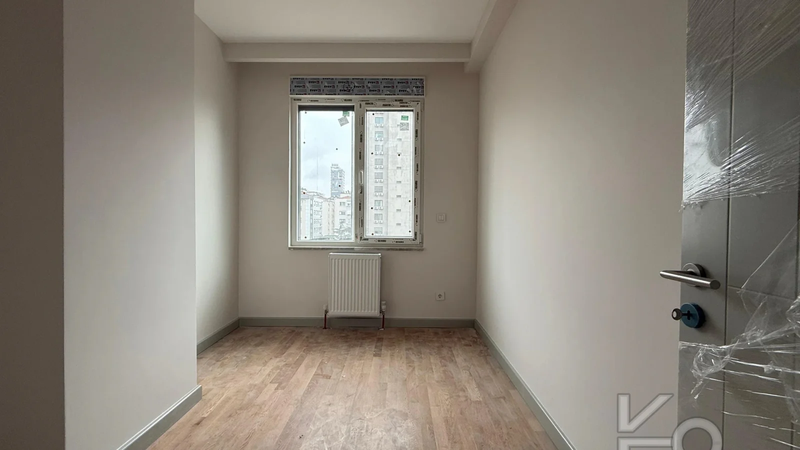 Laci̇vert Cadde Caddebostan Oturuma Hazir Balkonlu 3+1 95 M²net