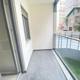 Lacivertcadde Gayrimenkul Erenköyde Divanın Sokağında 2+1 80 M² Net