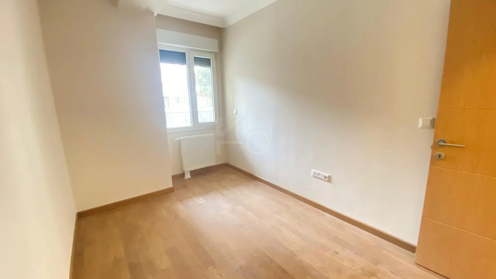 Lacivertcadde Gayrimenkul Erenköyde Divanın Sokağında 2+1 80 M² Net
