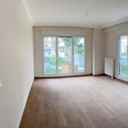 Lacivertcadde Gayrimenkul Erenköyde Divanın Sokağında 2+1 80 M² Net