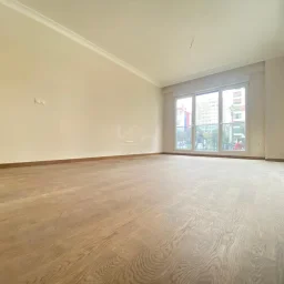 Lacivertcadde Gayrimenkul Erenköyde Divanın Sokağında 2+1 80 M² Net