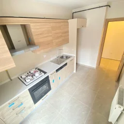 Lacivertcadde Gayrimenkul Erenköyde Divanın Sokağında 2+1 80 M² Net