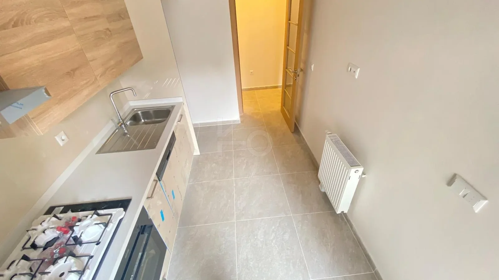 Lacivertcadde Gayrimenkul Erenköyde Divanın Sokağında 2+1 80 M² Net