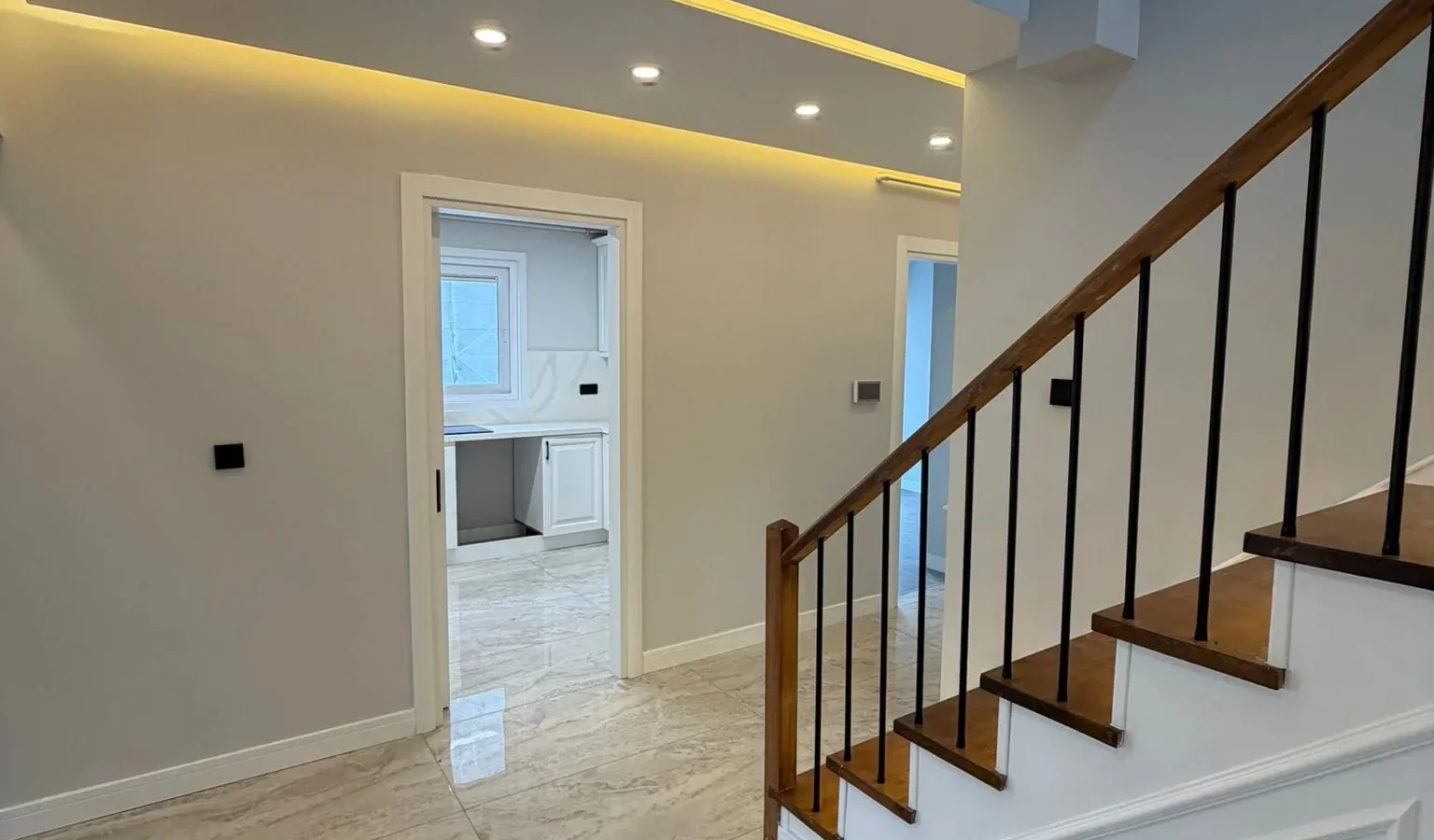 Mutluol Proje'den Erenköy Ethem Efendi Caddesinde Satılık 4+2 Çatı Dubleks