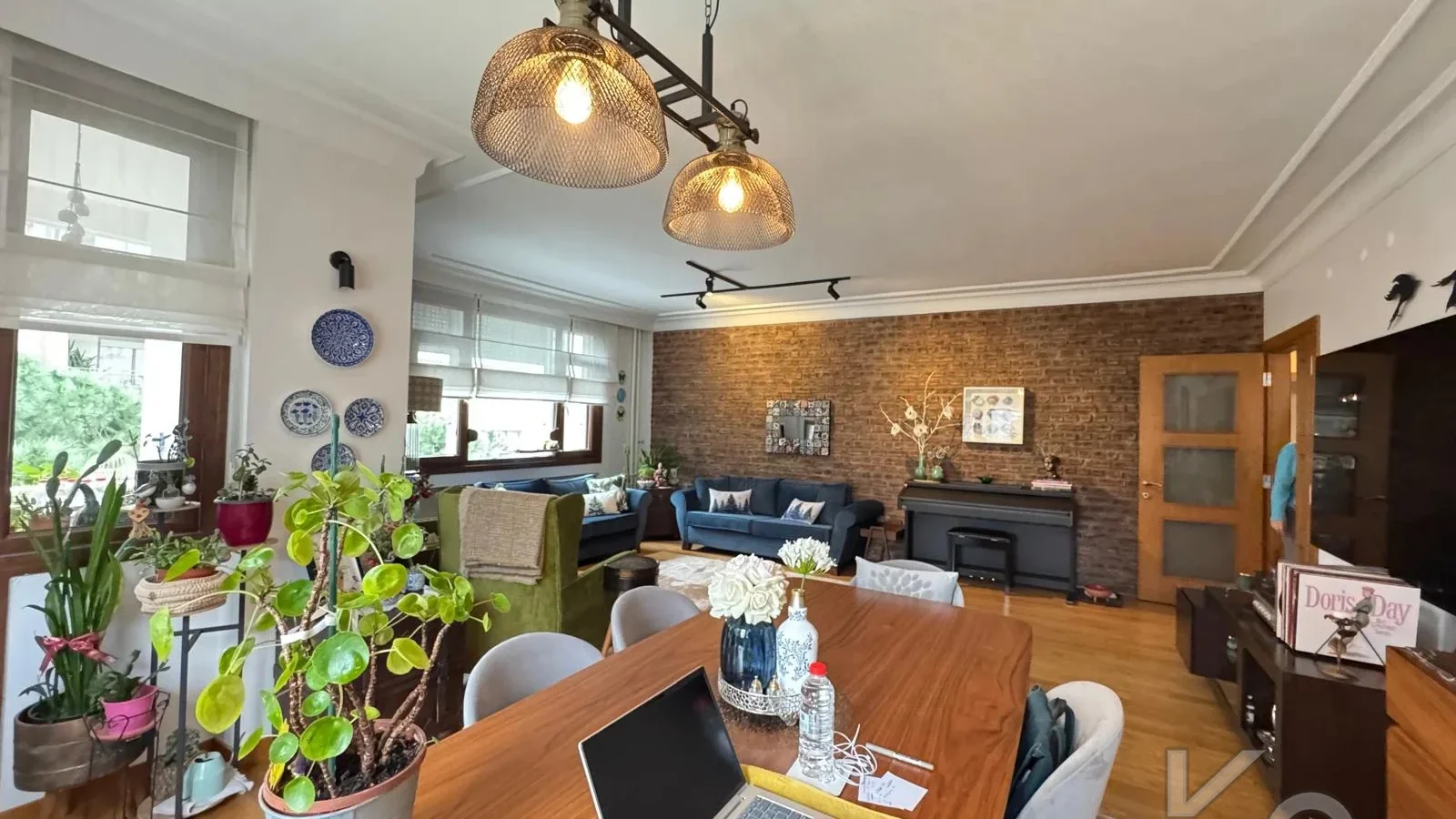 Laci̇vert Cadde Tevfi̇k Paşa Sok. 130 M² Net 4+1 3 Balkonlu Dai̇re