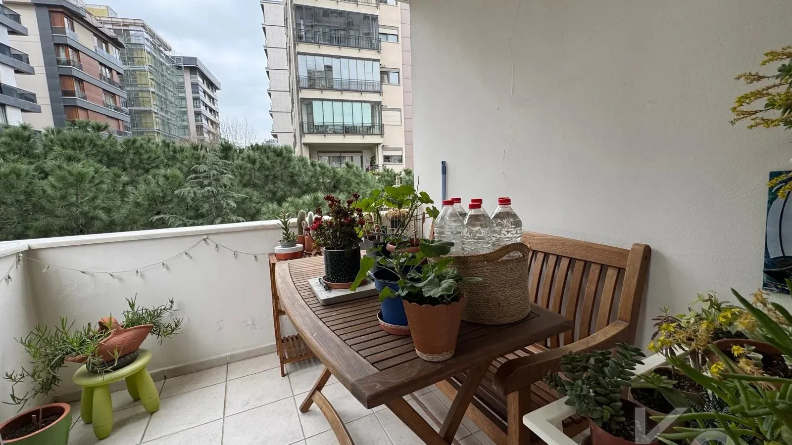 Laci̇vert Cadde Tevfi̇k Paşa Sok. 130 M² Net 4+1 3 Balkonlu Dai̇re