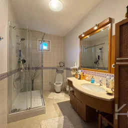 Laci̇vert Cadde Tevfi̇k Paşa Sok. 130 M² Net 4+1 3 Balkonlu Dai̇re