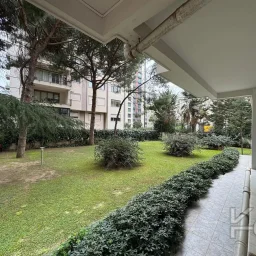 Laci̇vert Cadde Tevfi̇k Paşa Sok. 130 M² Net 4+1 3 Balkonlu Dai̇re