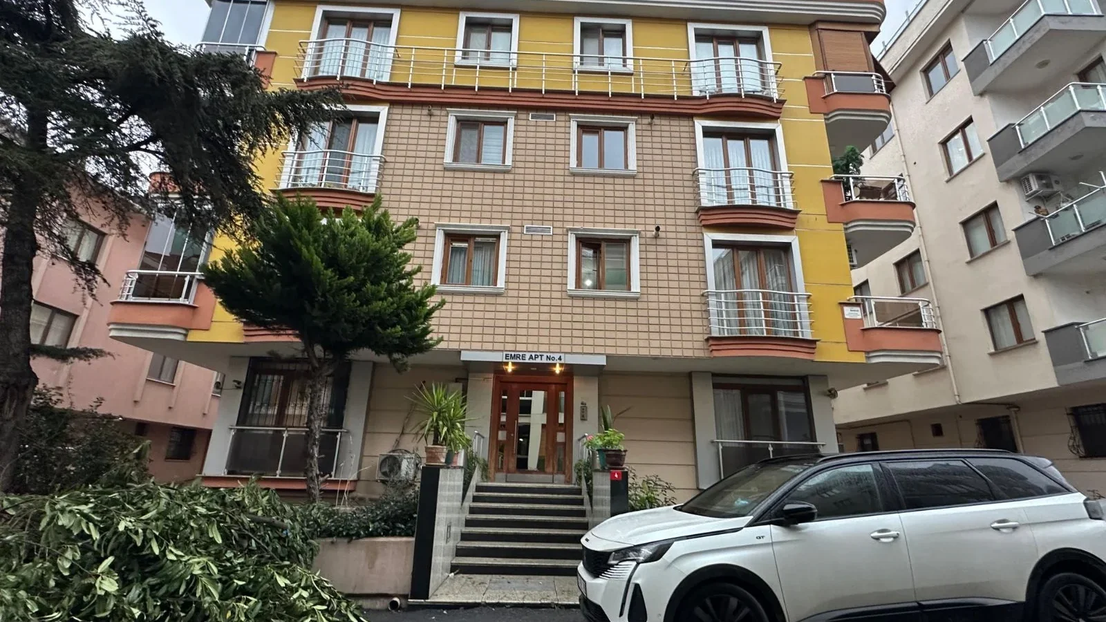 Mutluol Proje'den İdealtepe De Bahçe Katı 2+1