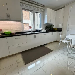 Lacivert Cadde Caddebostan Plajyolunda Yeni Binada Deniz Manzaralı 115m² Net 3+1