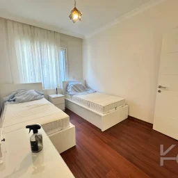 Lacivert Cadde Caddebostan Plajyolunda Yeni Binada Deniz Manzaralı 115m² Net 3+1