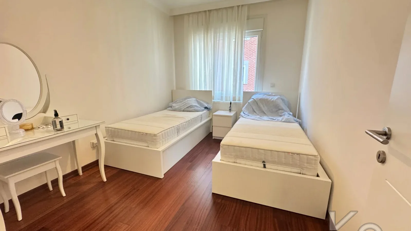 Lacivert Cadde Caddebostan Plajyolunda Yeni Binada Deniz Manzaralı 115m² Net 3+1