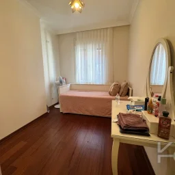 Lacivert Cadde Caddebostan Plajyolunda Yeni Binada Deniz Manzaralı 115m² Net 3+1