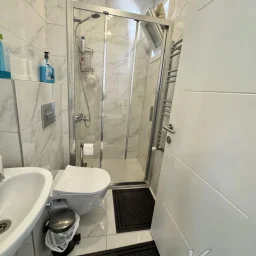 Lacivert Cadde Caddebostan Plajyolunda Yeni Binada Deniz Manzaralı 115m² Net 3+1