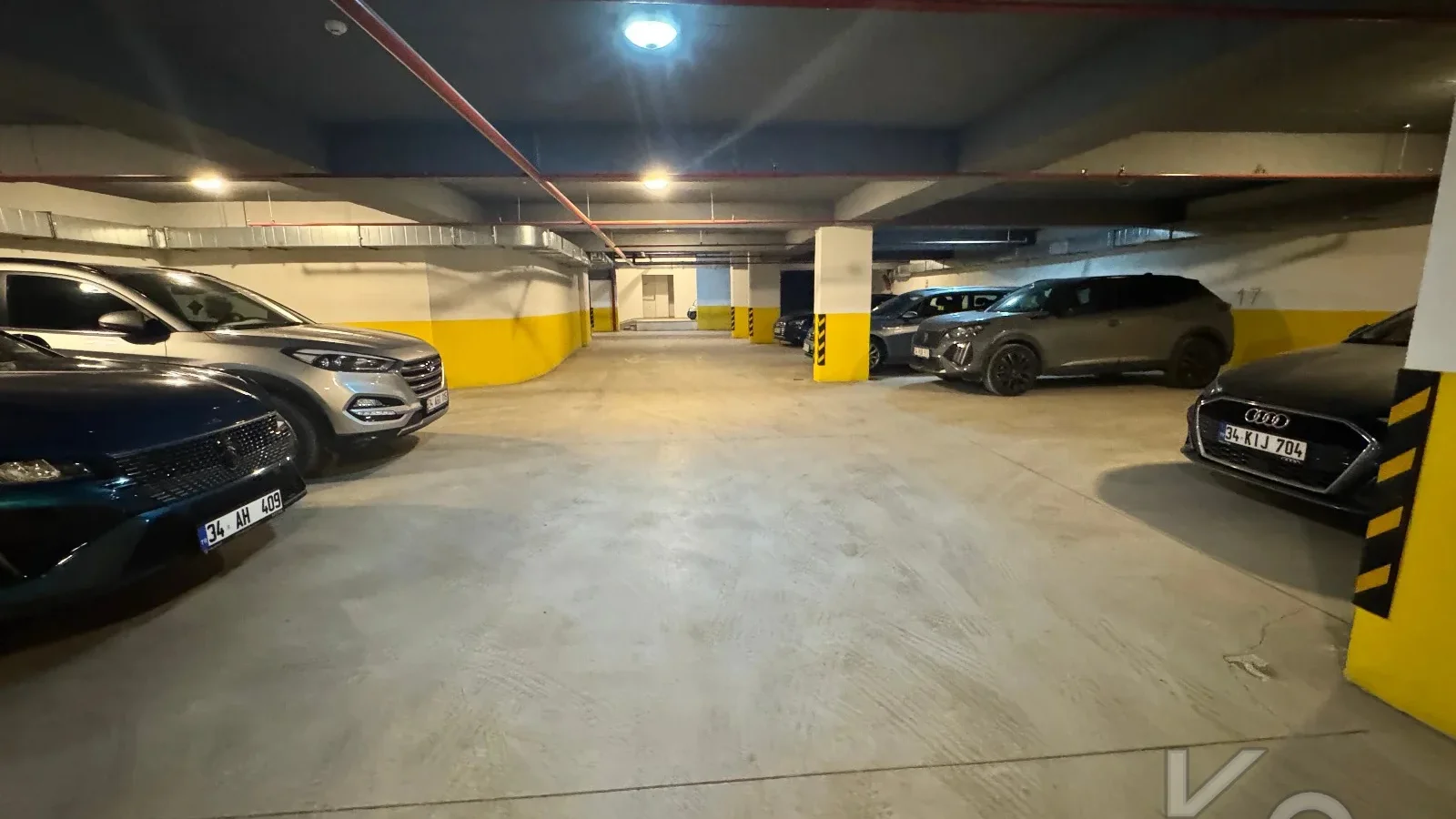 Lacivert Cadde Caddebostan Plajyolunda Yeni Binada Deniz Manzaralı 115m² Net 3+1