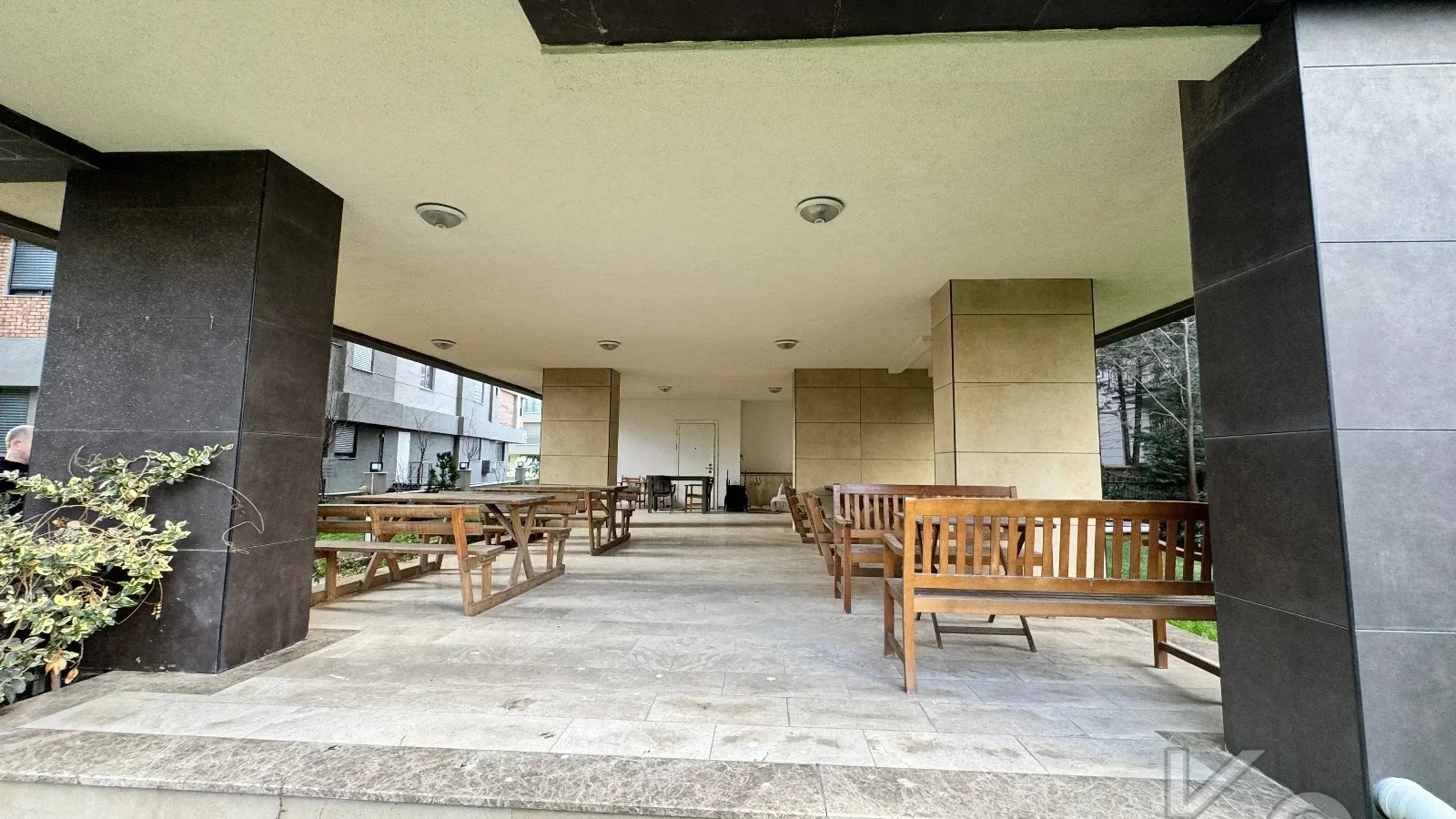 Lacivert Cadde Caddebostan Plajyolunda Yeni Binada Deniz Manzaralı 115m² Net 3+1