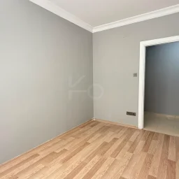 Academy Erenköy Bağdat Caddesi'ne Yakın Çeliker İnşaat Yapımı 2+1