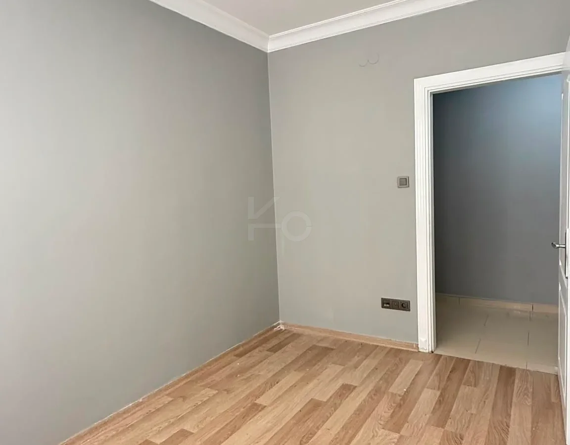 Academy Erenköy Bağdat Caddesi'ne Yakın Çeliker İnşaat Yapımı 2+1
