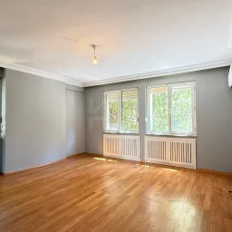 Academy Erenköy Bağdat Caddesi'ne Yakın Çeliker İnşaat Yapımı 2+1