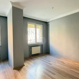 Academy Erenköy Bağdat Caddesi'ne Yakın Çeliker İnşaat Yapımı 2+1