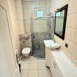 Academy Erenköy Bağdat Caddesi'ne Yakın Çeliker İnşaat Yapımı 2+1