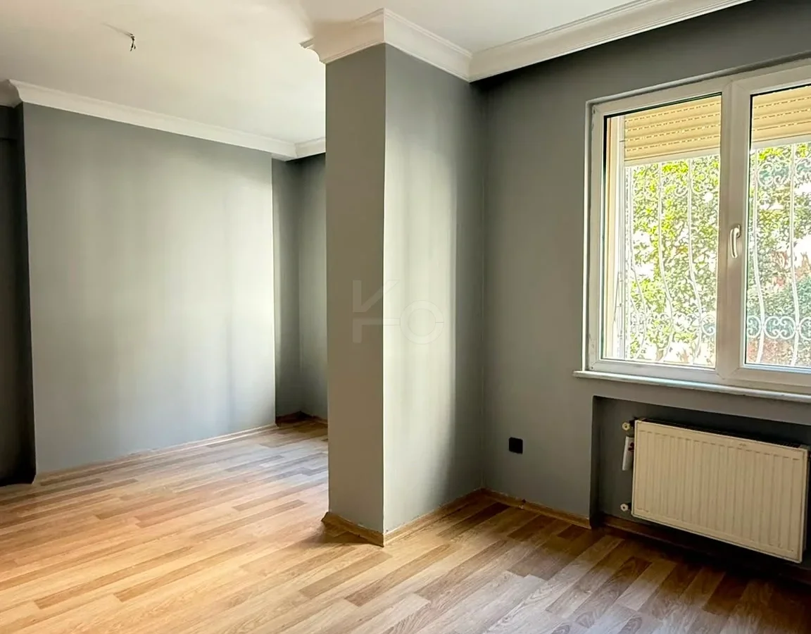 Academy Erenköy Bağdat Caddesi'ne Yakın Çeliker İnşaat Yapımı 2+1