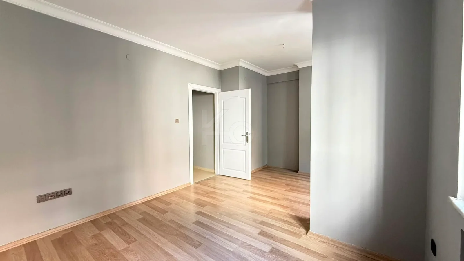 Academy Erenköy Bağdat Caddesi'ne Yakın Çeliker İnşaat Yapımı 2+1