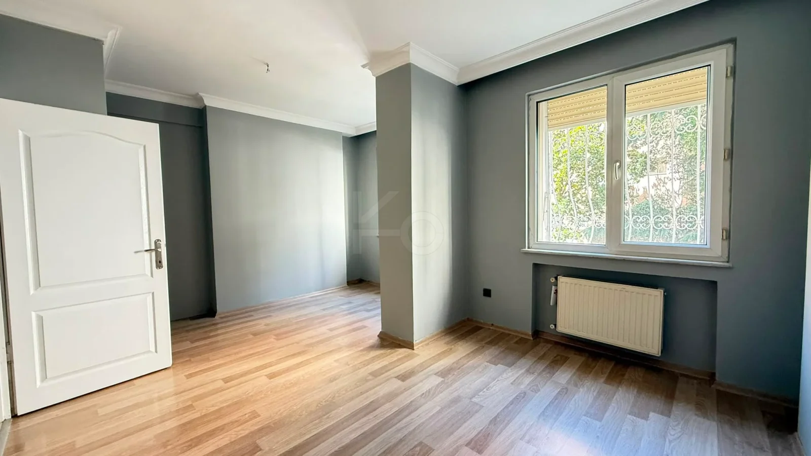 Academy Erenköy Bağdat Caddesi'ne Yakın Çeliker İnşaat Yapımı 2+1