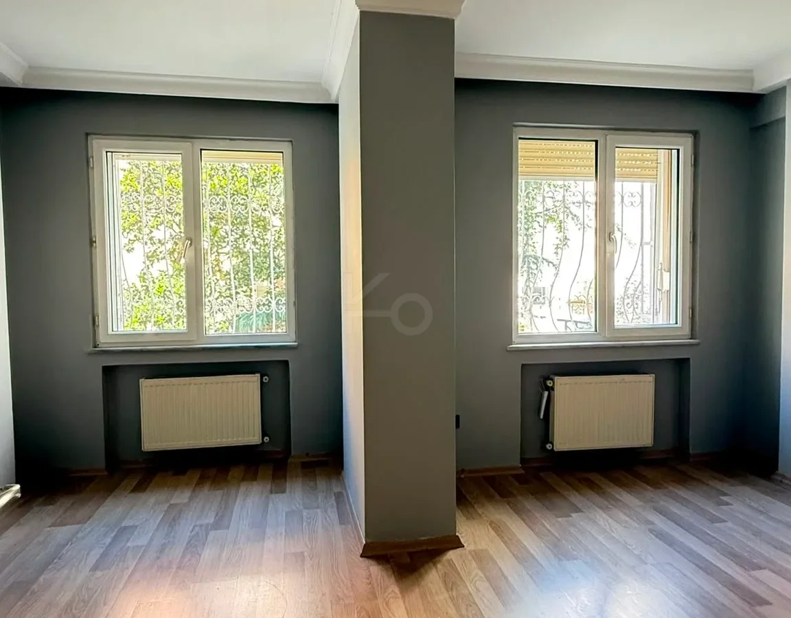 Academy Erenköy Bağdat Caddesi'ne Yakın Çeliker İnşaat Yapımı 2+1