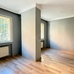 Academy Erenköy Bağdat Caddesi'ne Yakın Çeliker İnşaat Yapımı 2+1